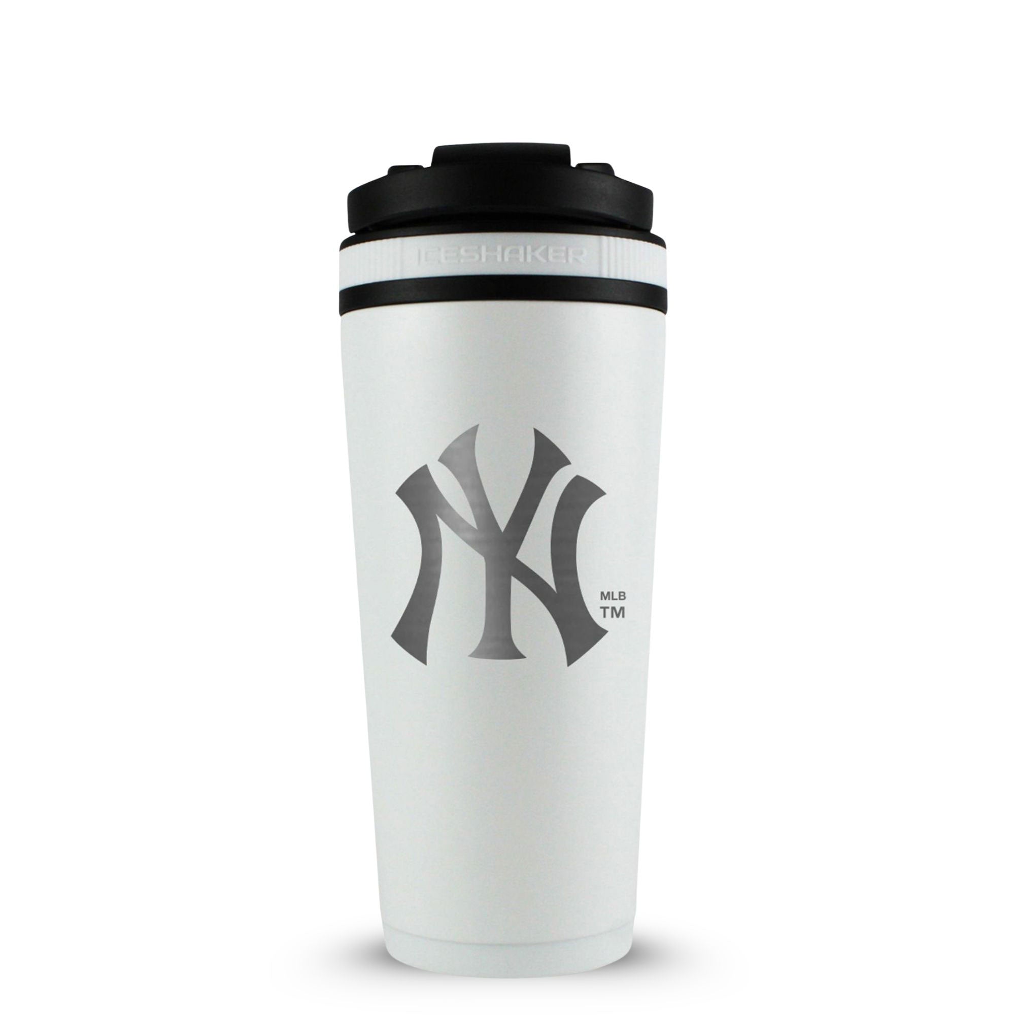 Officially Licensed New York Yankees 26oz Ice Shaker